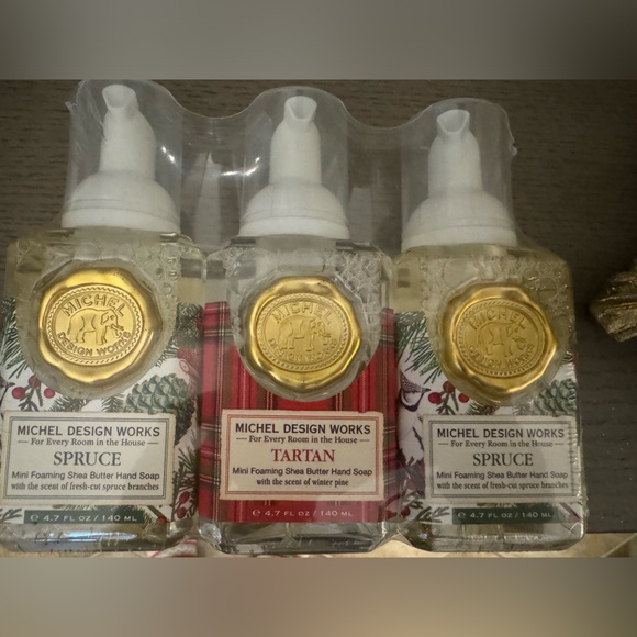 Michel Design Works 3 Piece Mini Foaming Hand Soap & Peppermint Hand Lotion - Picture 2 of 8